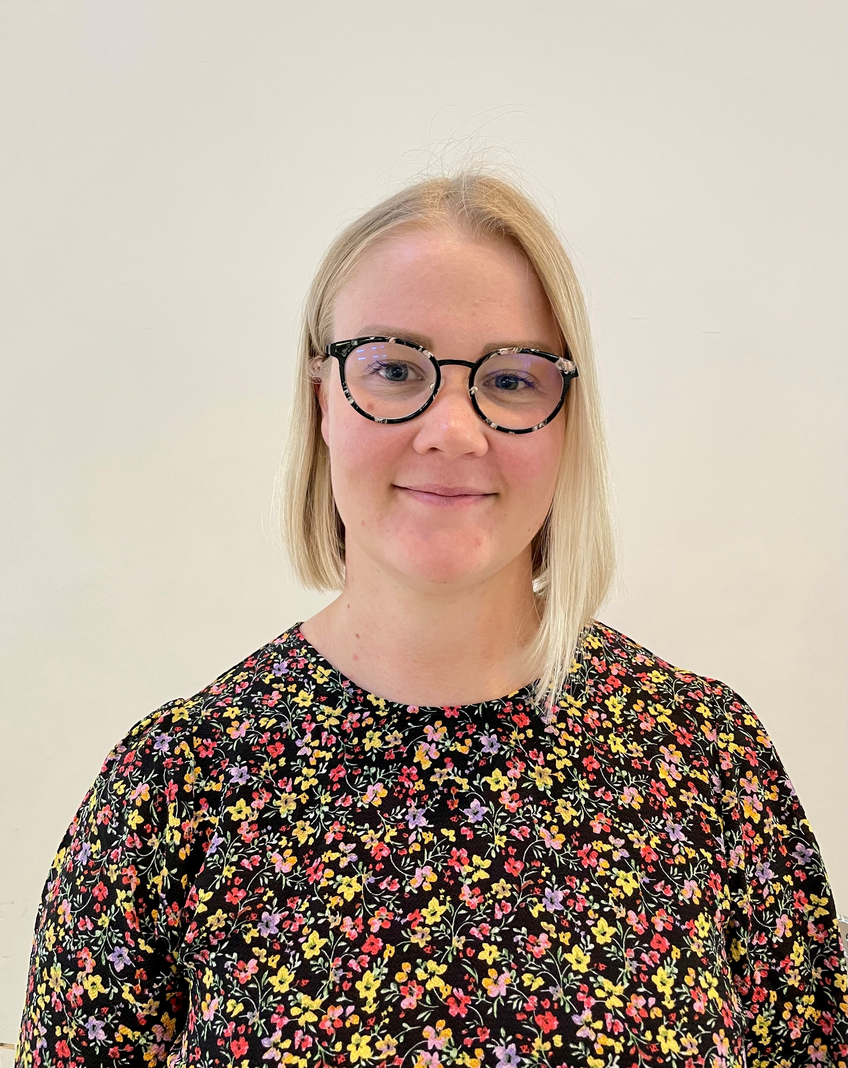 nuorisopalvelujen vastaavan henkilökorttikuva