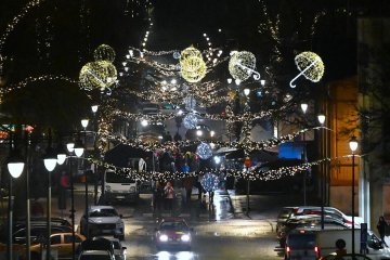 Rauhanpuistosta torille