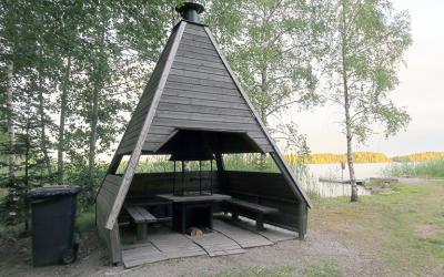 Raulion uimaranta ja grillikota