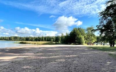 Panoraamakuva santtion uimarannasta