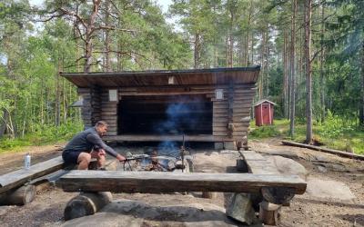 Kasarminlahden laavu