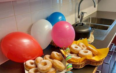 Munkkeja paistaville kotikokeille