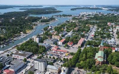 Ilmakuva Ugin keskustasta