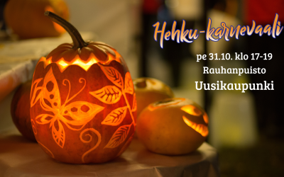 kaiverrettu kurpitsa ja tunnelmavalot