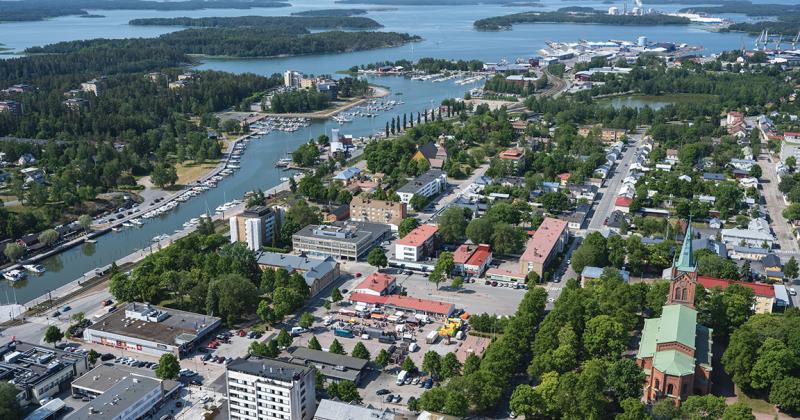 Ilmakuva Ugin keskustasta