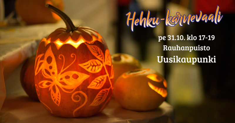 kaiverrettu kurpitsa ja tunnelmavalot