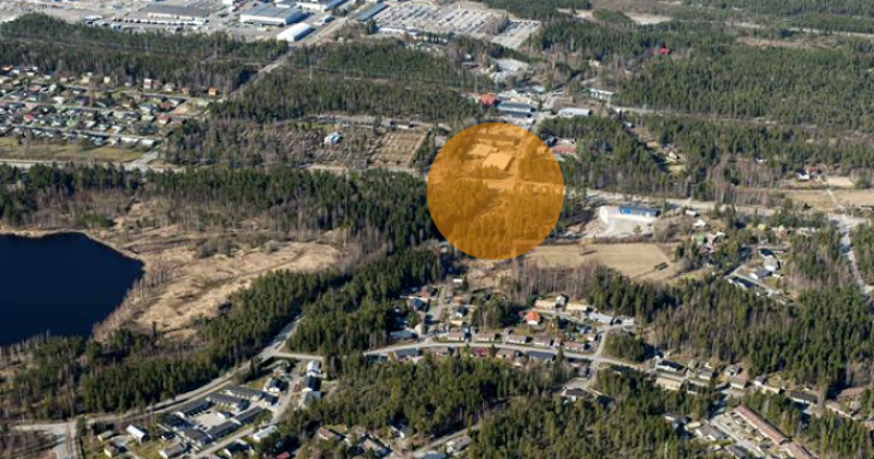 Ilmakuva kaupunkikeskustan itäpuolelta, kantatie 43 varrelta, kurjenpolun liittymästä