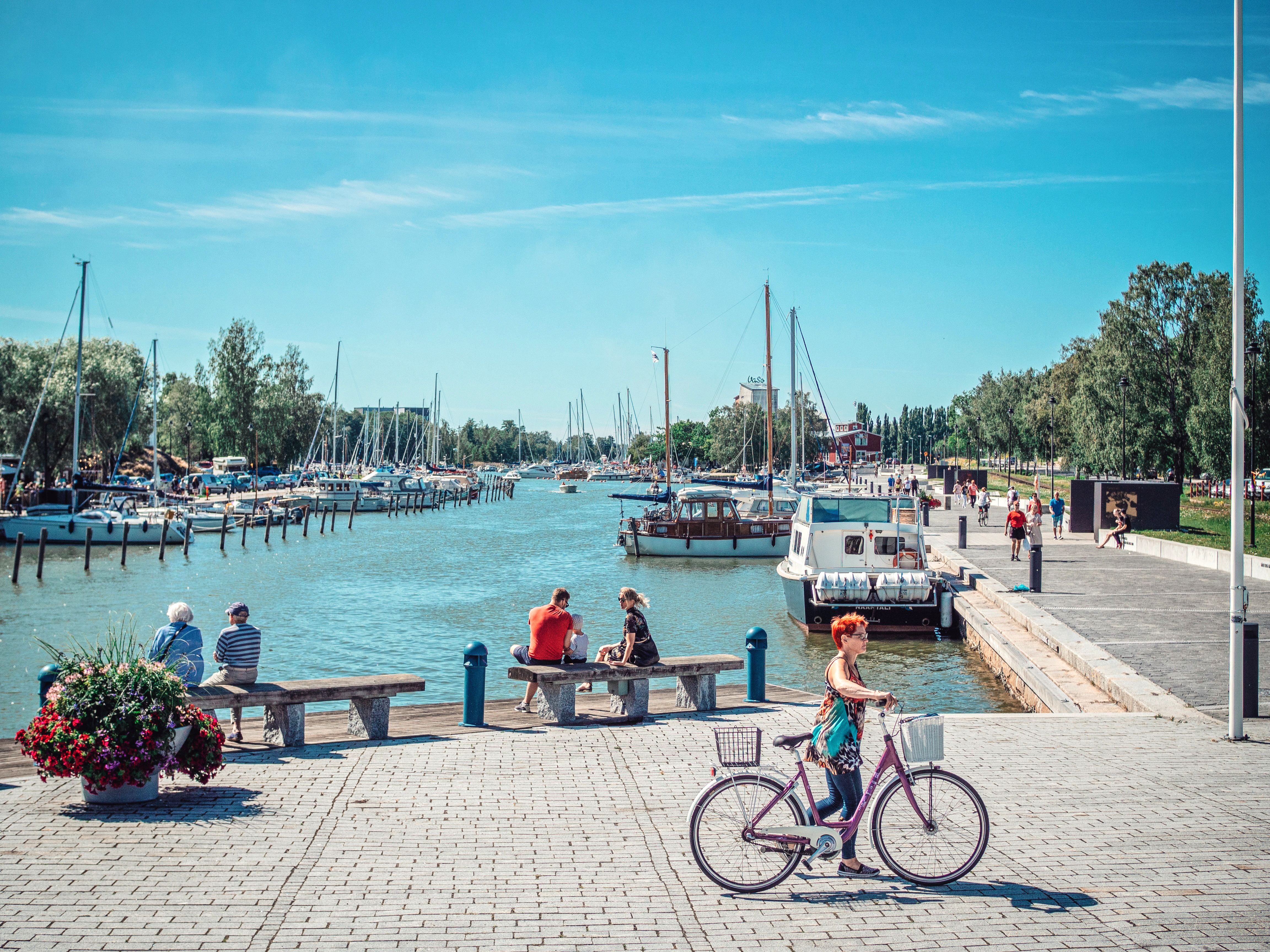 Kaupunginlahden rannalla