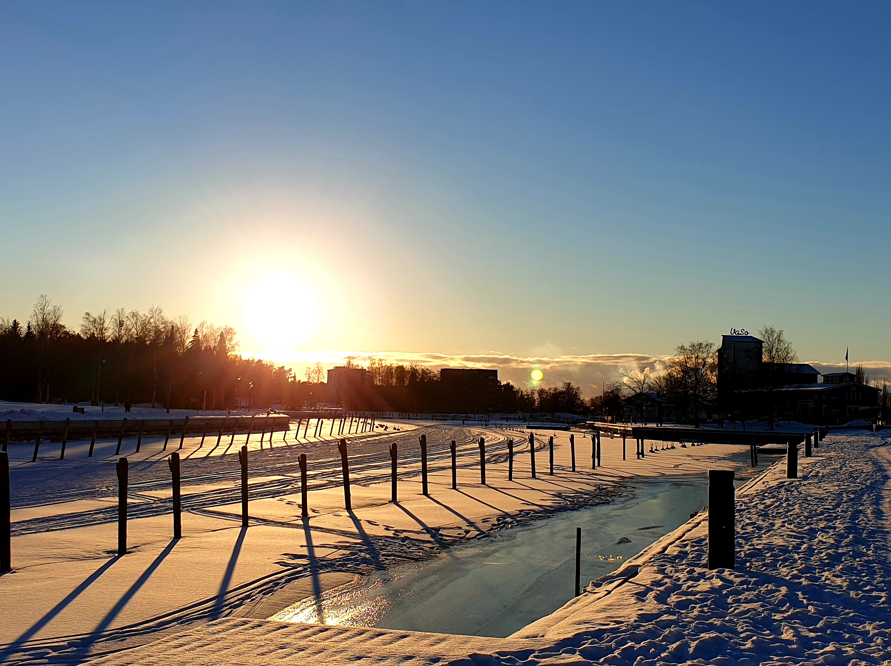 Helmikuinen kaupunginlahti