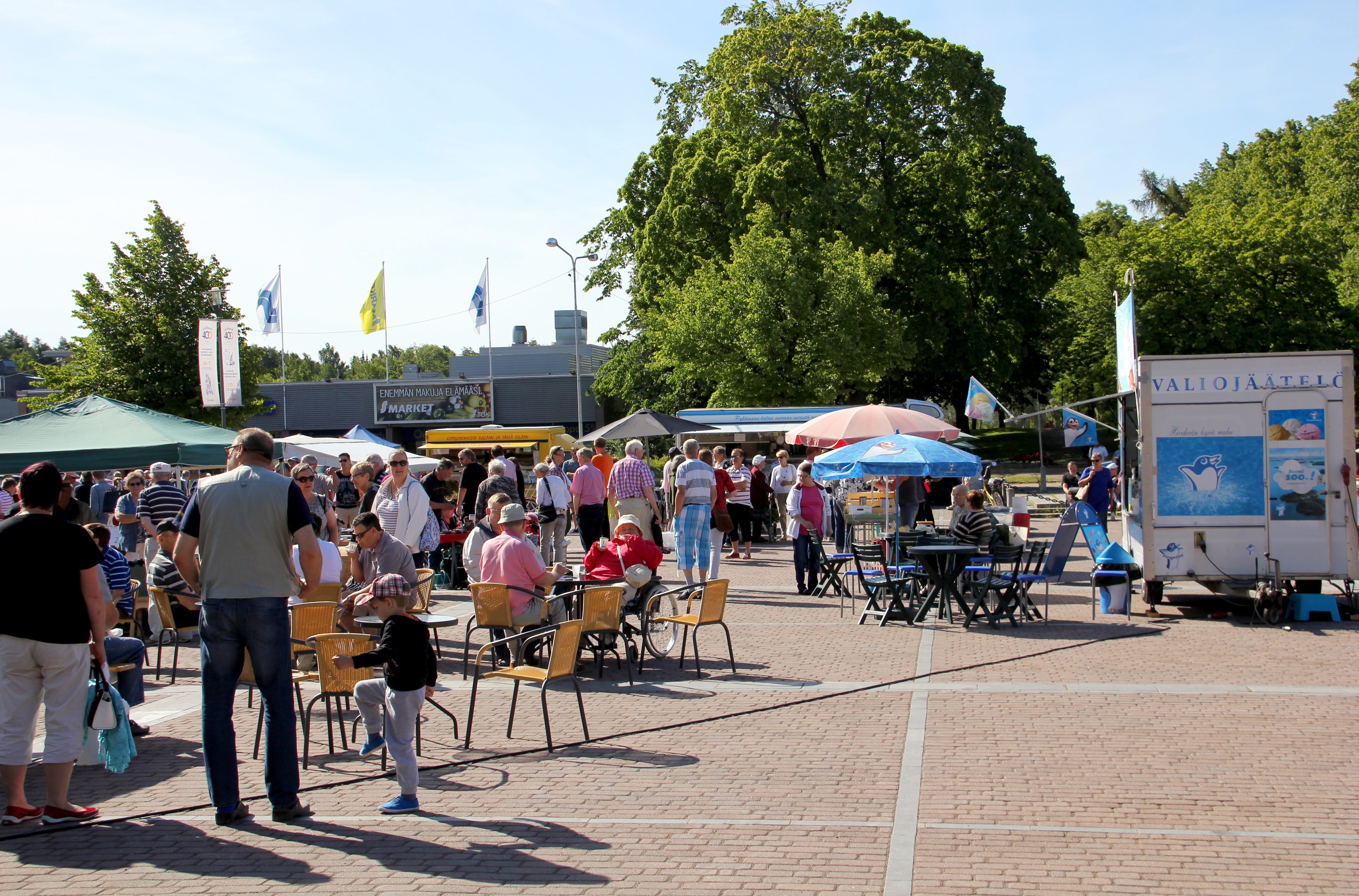 Tul toril -tapahtumat viihdyttävt torikävijöitä lauantaisin
