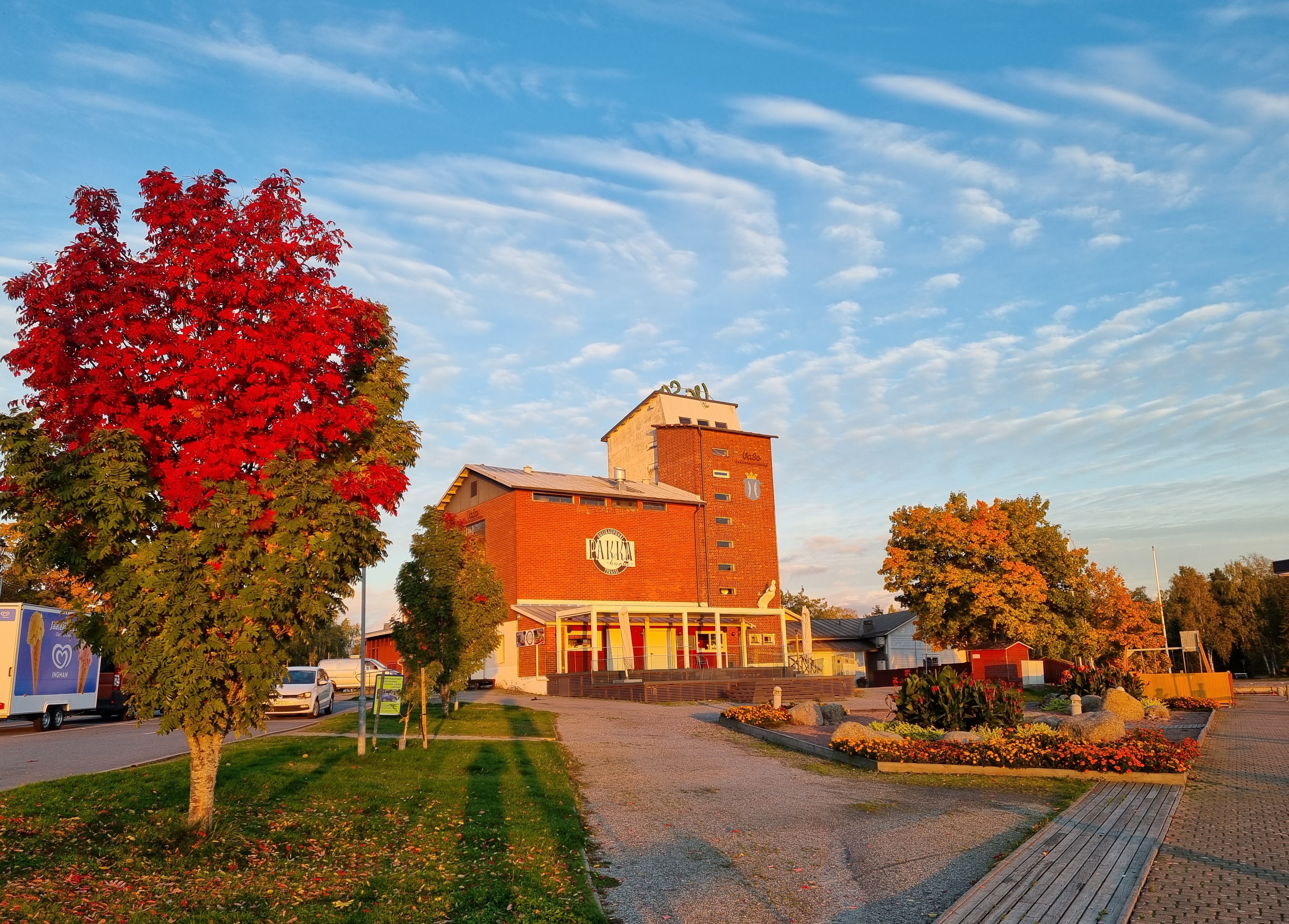 Ruskan värejä Pakkahuoneella